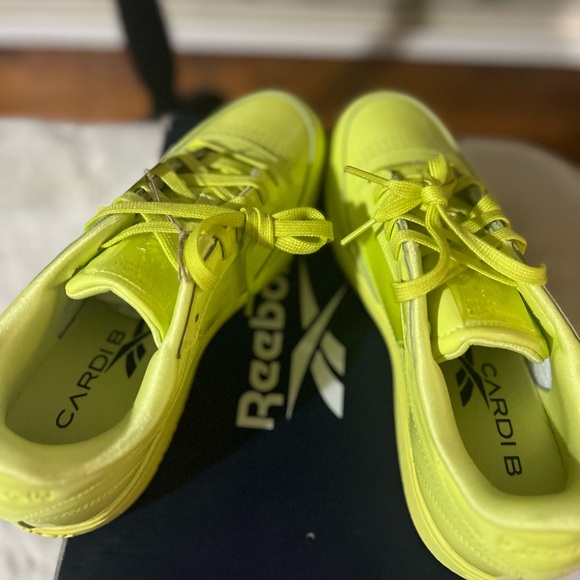 COPY - NWT/Reebok x CARDI B Classic Coated Club C High Vis Green Shiny PATENT W… - Picture 6 of 6